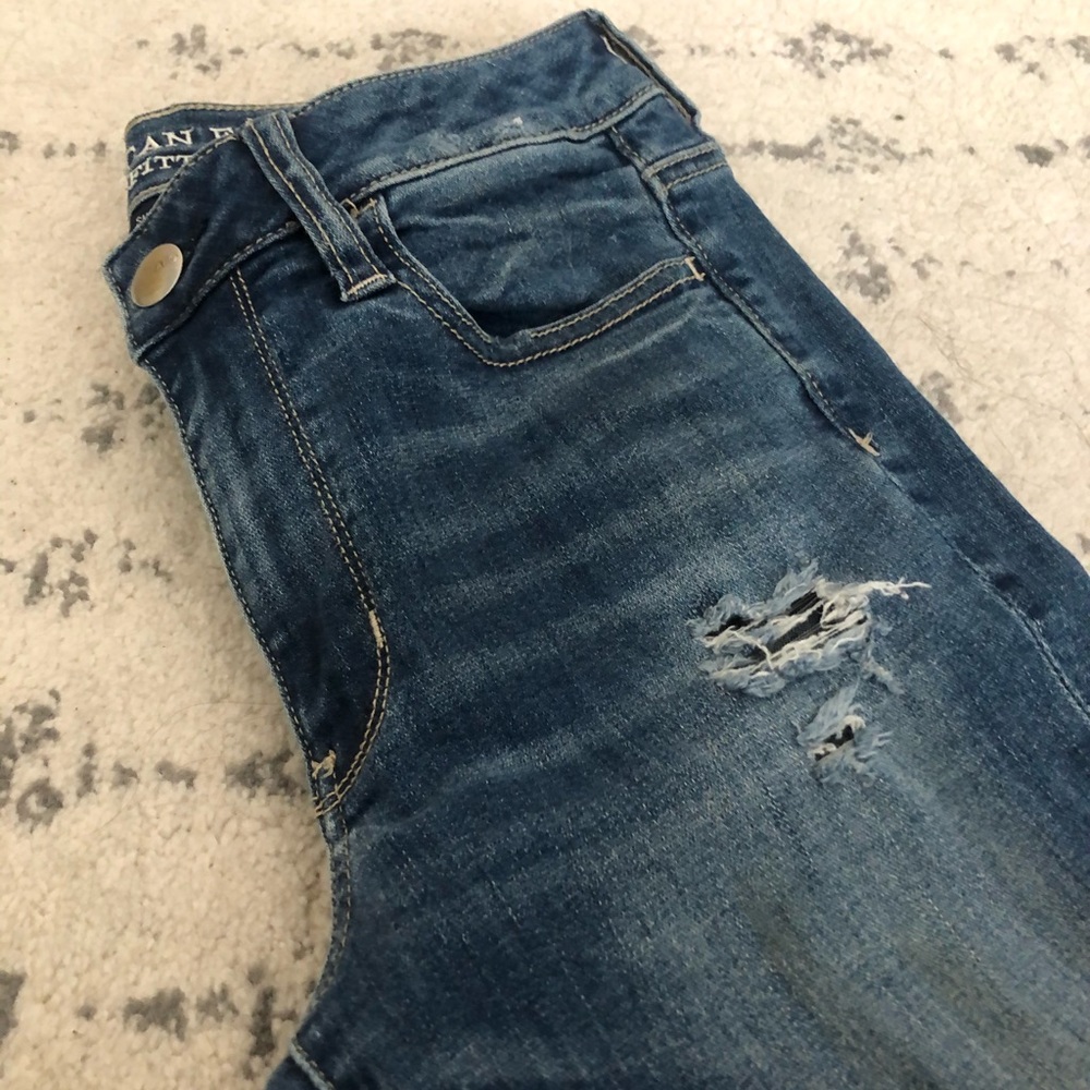American Eagle Super Stretch Ripped Jeans - Picture 5 of 5